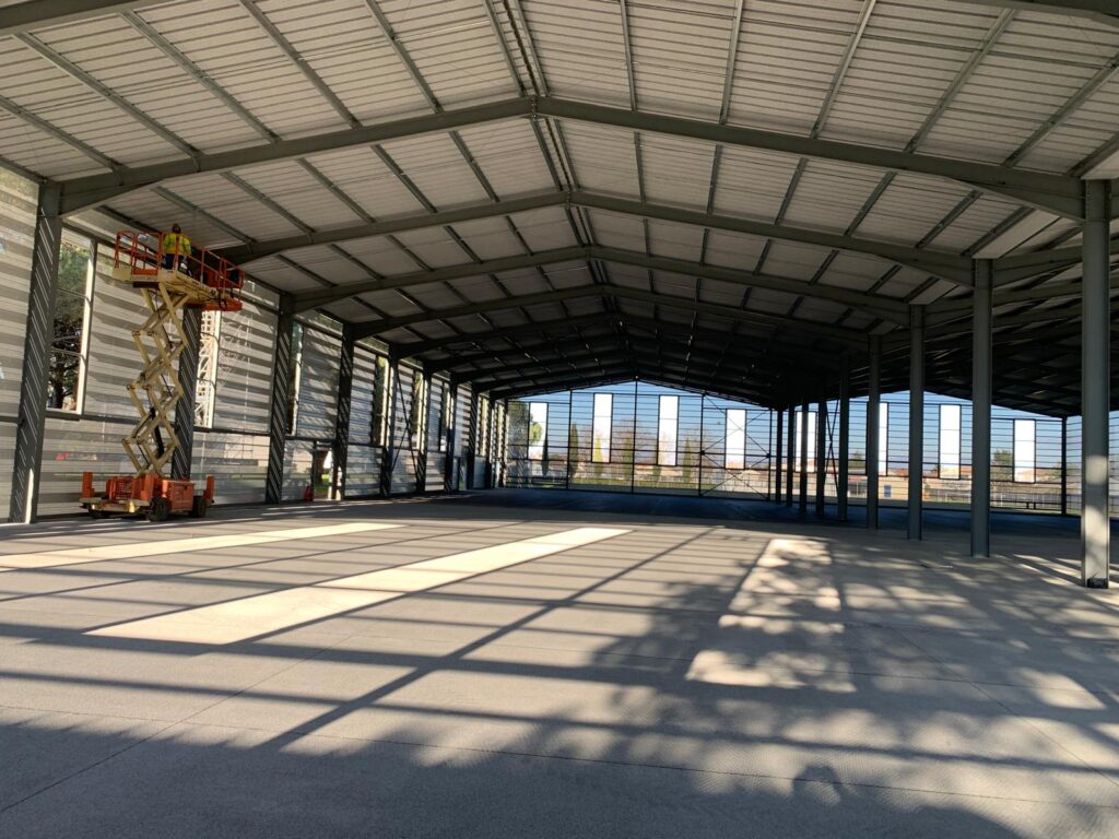 Une structure métallique pensée pour le photovoltaïque à Abzac (33)